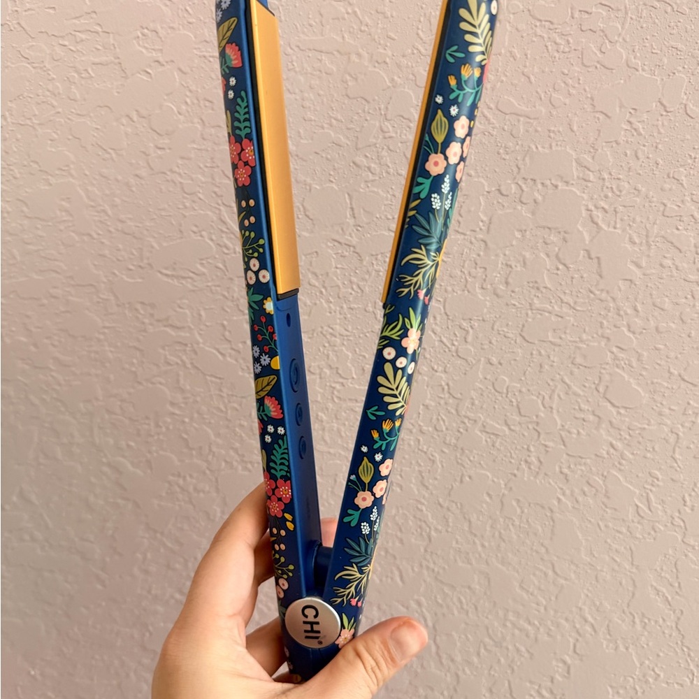 Rare Blossom Beauty CHI Floral Hair Straightener